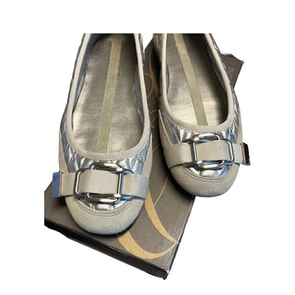 Women's Buckle Enzo Angiolini Flats - Picture 8 of 9